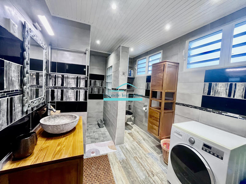 Maison - 172 m² - 7 pièces