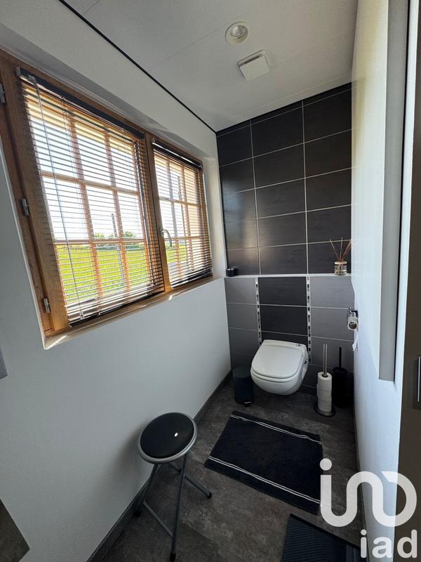 Maison - 200 m² - 7 pièces