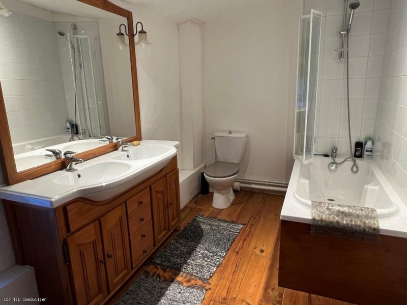 Maison de ville - 201 m² - 7 pièces