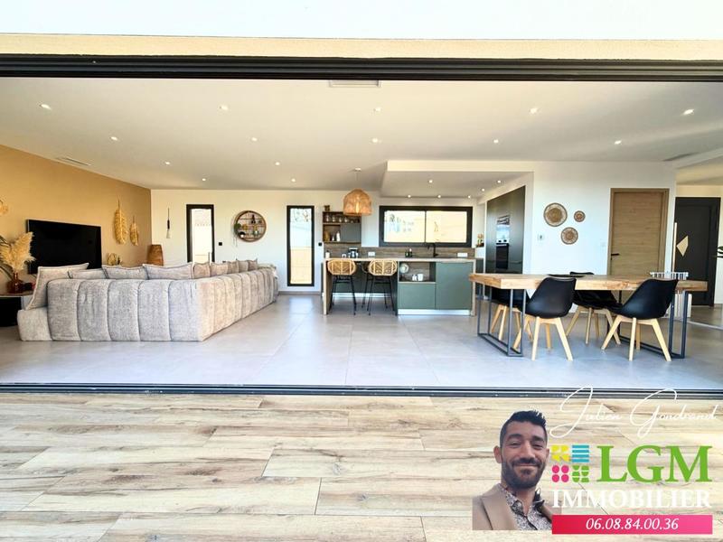 Maison - 137 m² - 5 pièces