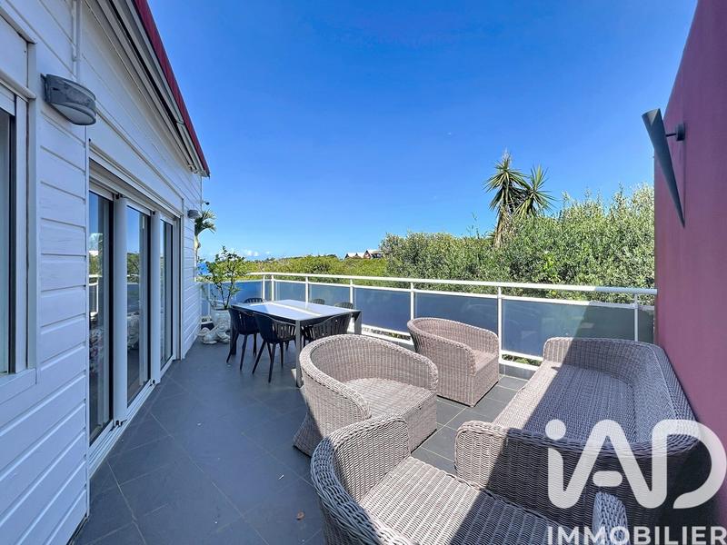 Maison - 252 m² - 6 pièces