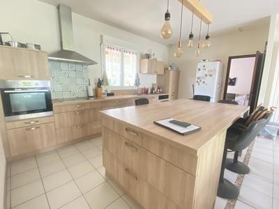 Villa - 174 m² - 8 pièces