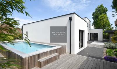 Villa - 180 m² - 8 pièces