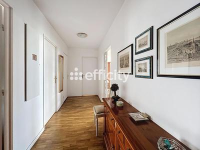 Appartement - 107 m² - 5 pièces