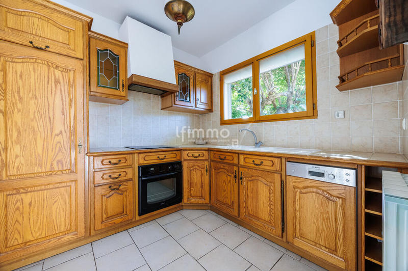 Maison - 93 m² - 5 pièces