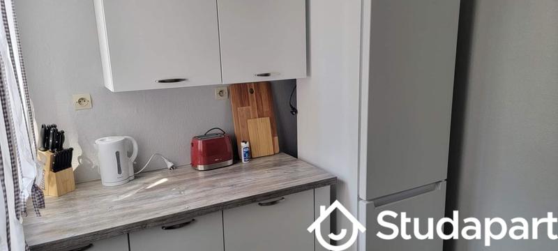 Chambre - 9 m² - 1 pièce