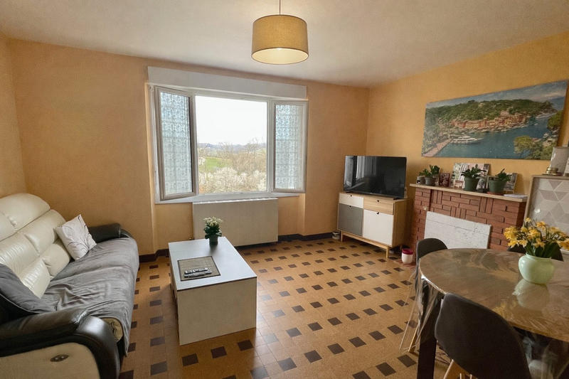 Maison traditionnelle - 70 m² - 4 pièces