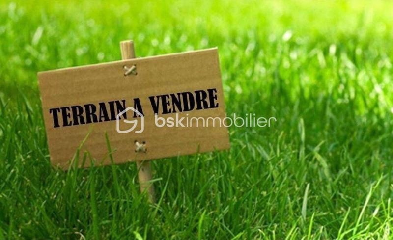 Terrain constructible - 1 175 m²