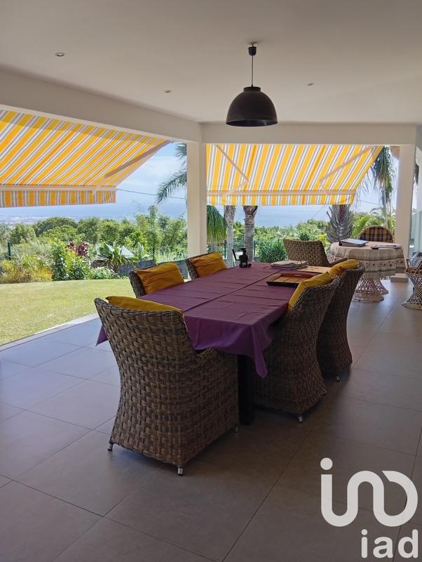 Maison - 200 m² - 6 pièces