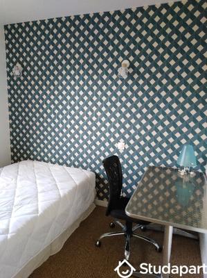 Chambre - 11 m² - 1 pièce