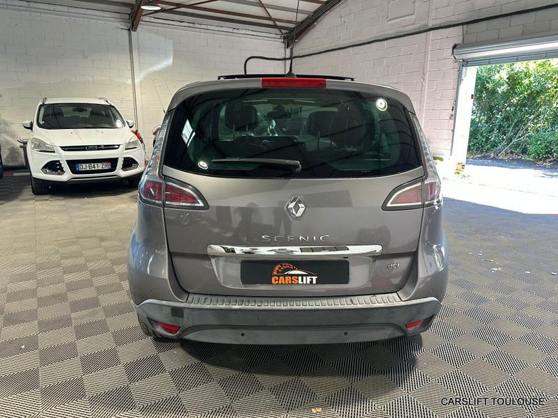 Renault Scénic 3 1.5 DCi 110ch -Bose-Boite Auto-Toit Ouvrant-Garantie 6 Mois-