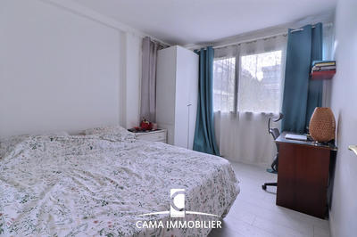 Appartement - 97 m² - 5 pièces