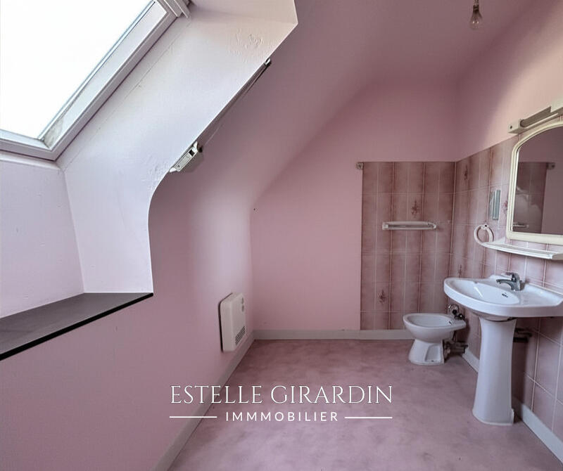 Maison - 145 m² - 6 pièces