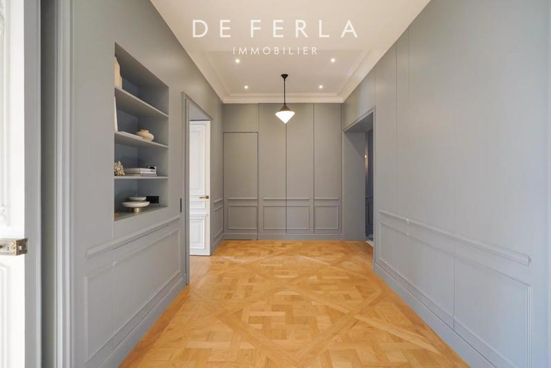 Appartement - 225 m² - 5 pièces