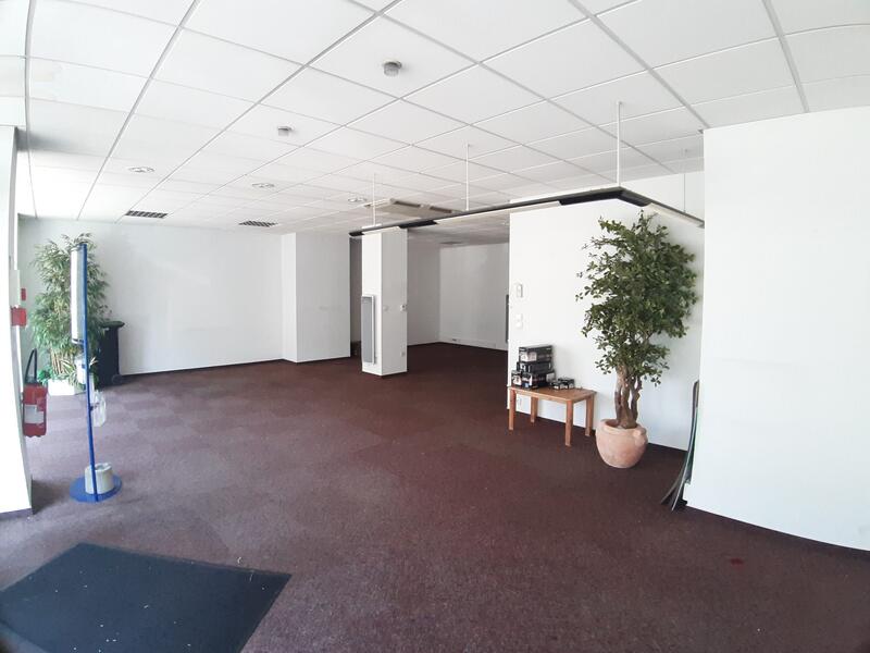 Local commercial - 335 m² - 5 pièces