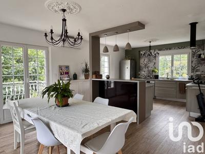 Maison - 180 m² - 6 pièces