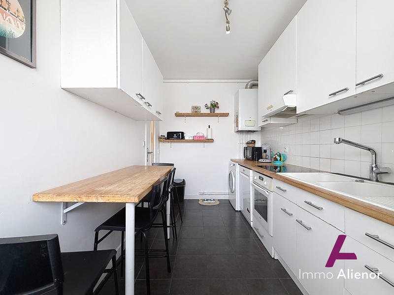 Appartement - 92 m² - 4 pièces