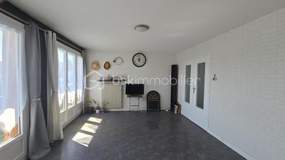 Appartement - 111 m² - 6 pièces