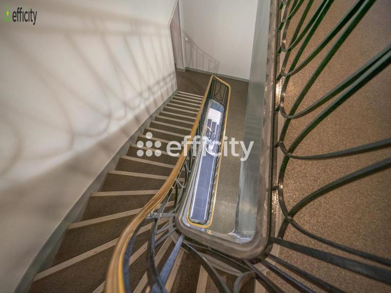 Loft - 110 m² - 6 pièces