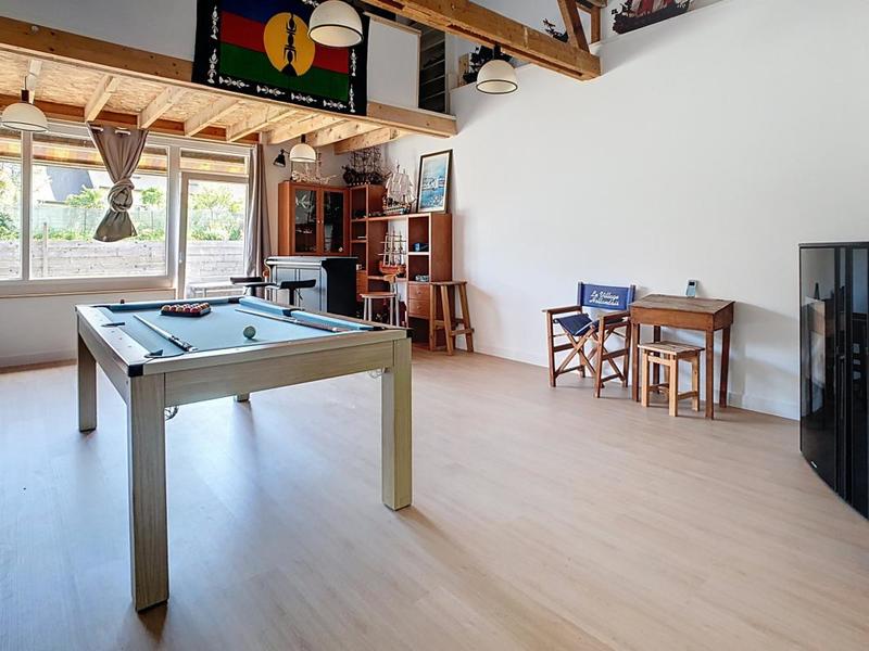 Maison - 200 m² - 7 pièces