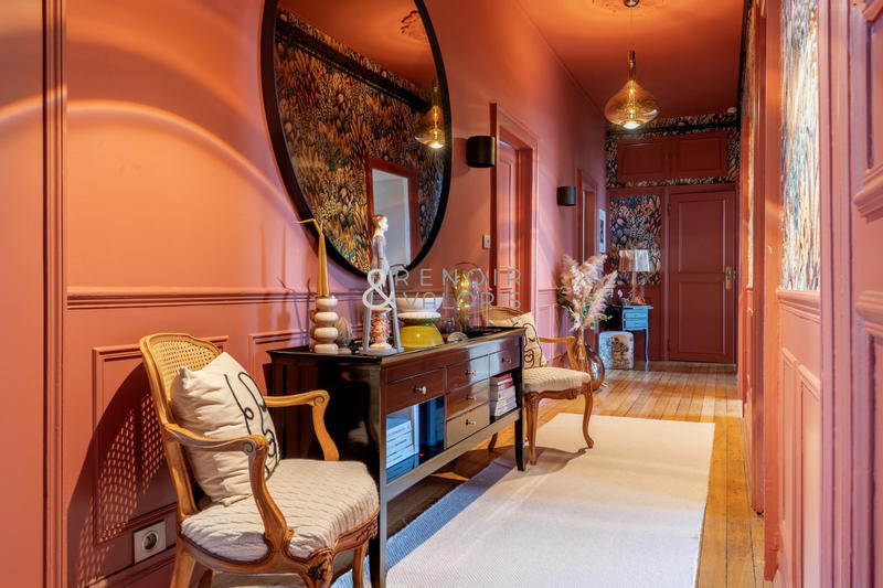 Appartement - 148 m² - 6 pièces