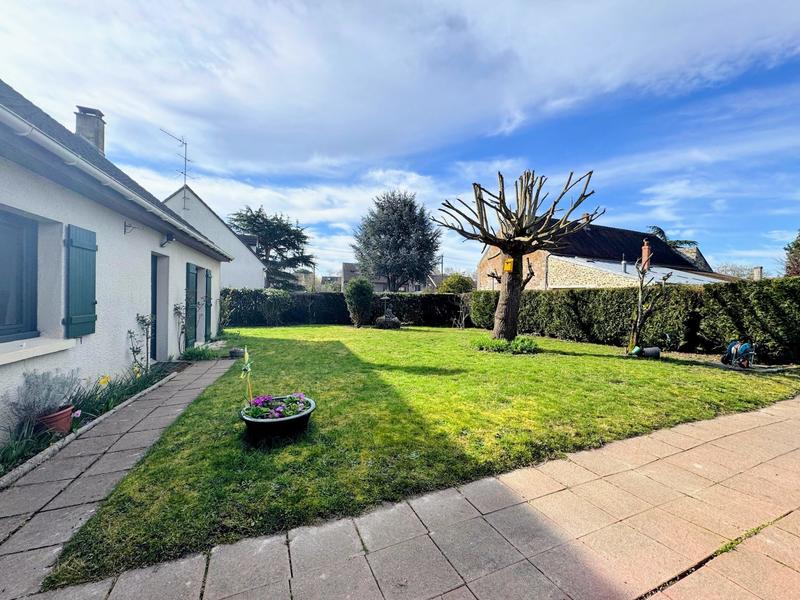 Maison - 102 m² - 5 pièces