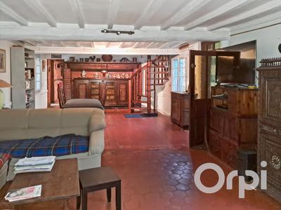 Corps de ferme - 189 m² - 9 pièces