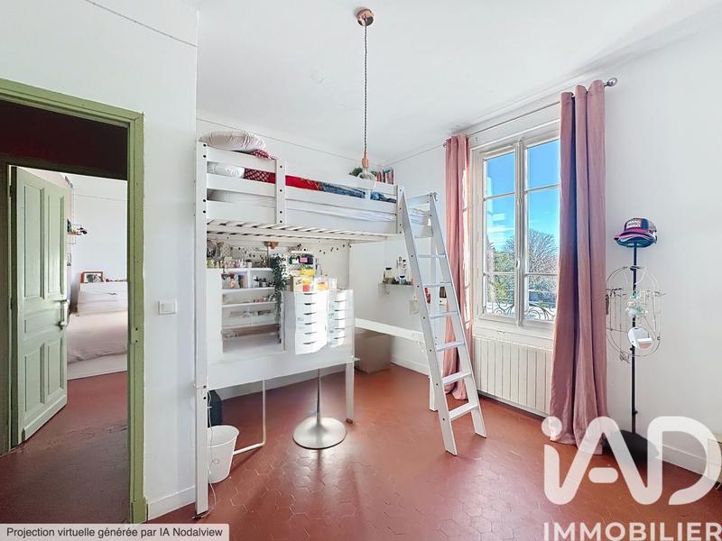 Maison - 220 m² - 5 pièces