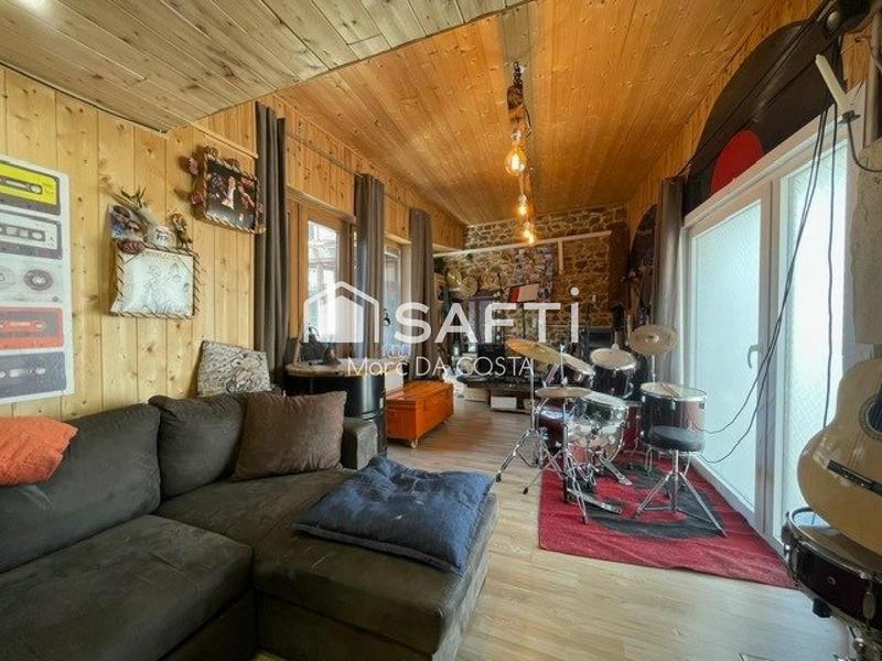 Maison - 225 m² - 10 pièces