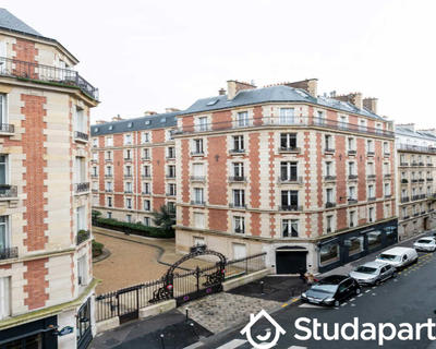 Chambre - 170 m² - 1 pièce