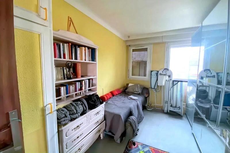 Pavillon - 300 m² - 12 pièces