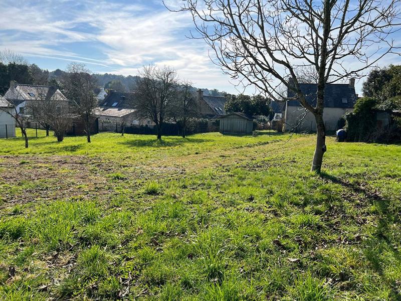 Terrain constructible - 990 m²