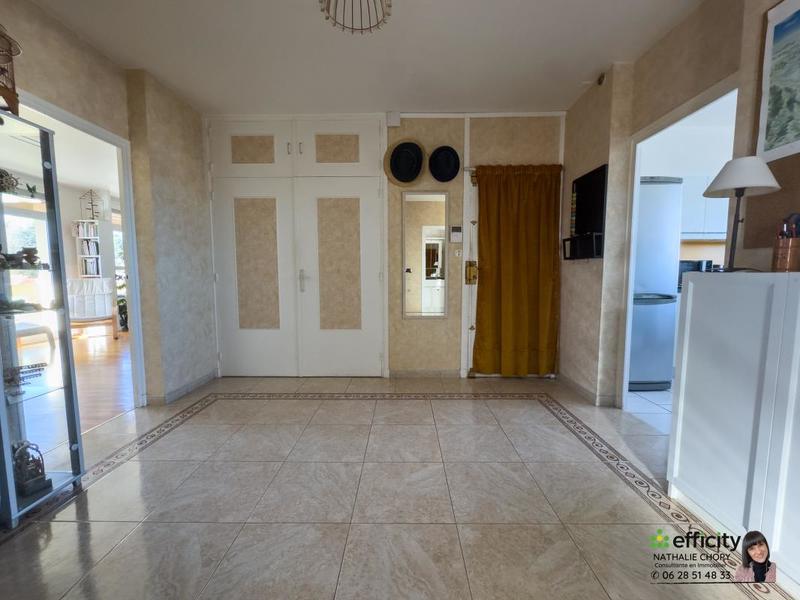 Appartement - 83 m² - 4 pièces