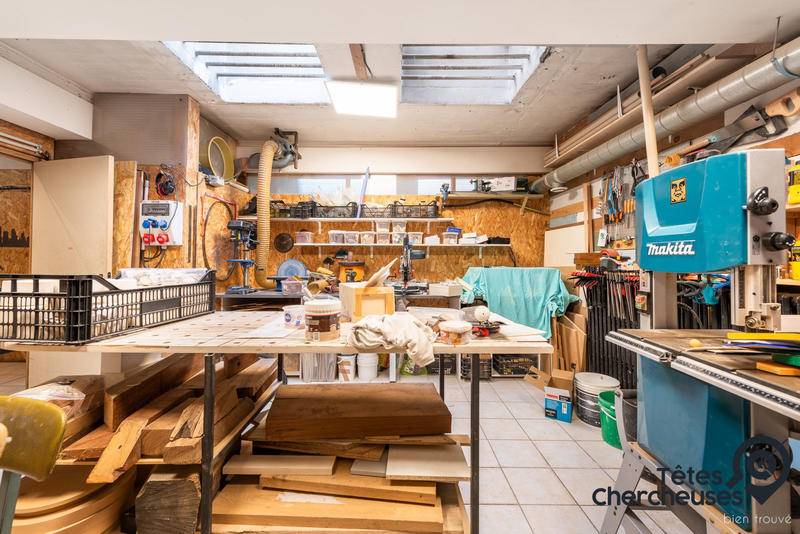 Local commercial - 317 m² - 12 pièces