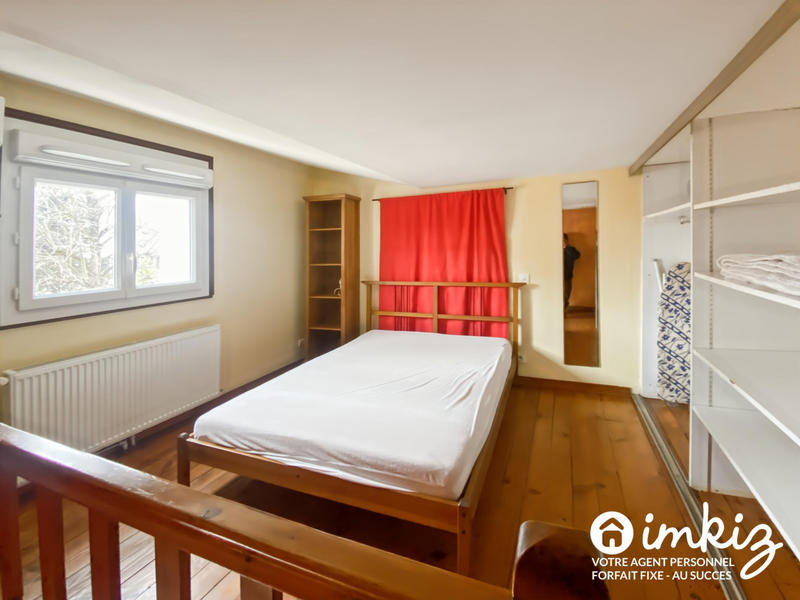 Maison - 285 m² - 10 pièces