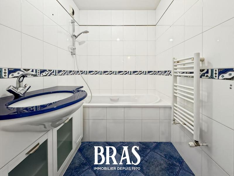 Appartement - 75 m² - 4 pièces