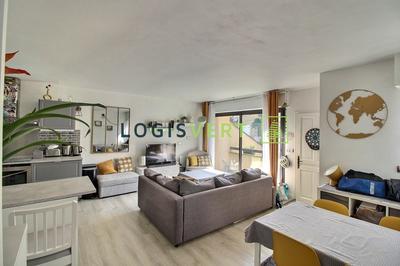 Appartement - 74 m² - 5 pièces