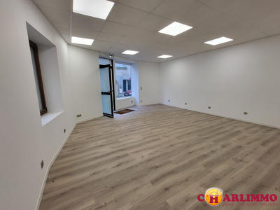 Local d'activités - 82 m² - 2 pièces