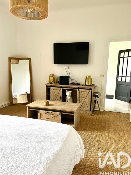 Maison - 226 m² - 8 pièces