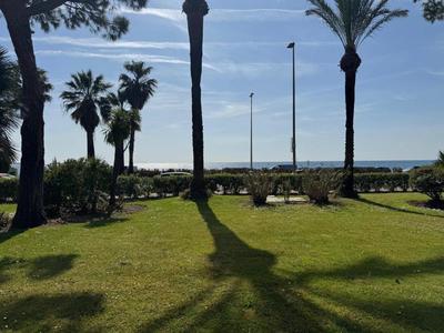 Studio - 28 m² - 2 pièces