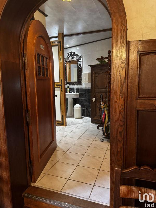 Local commercial - 450 m² - 6 pièces