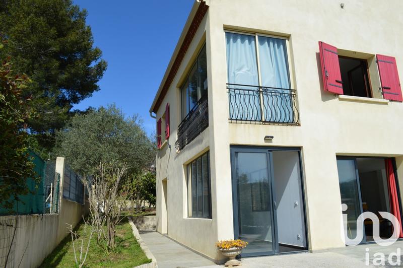 Maison - 330 m² - 11 pièces