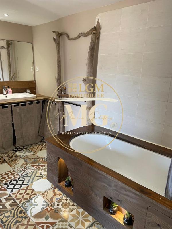 Maison - 185 m² - 6 pièces