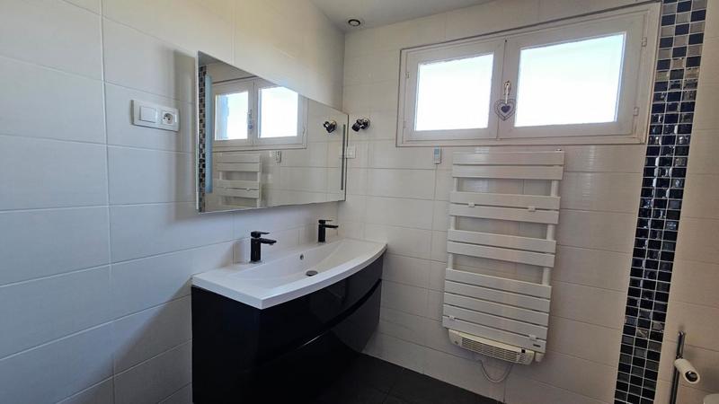 Maison - 165 m² - 7 pièces