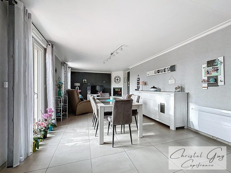 Maison - 94 m² - 4 pièces