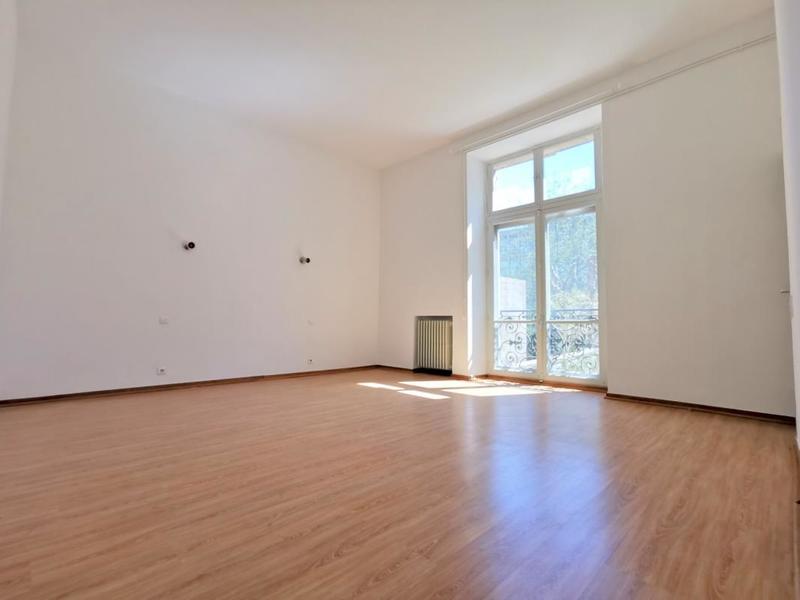 Appartement - 167 m² - 4 pièces