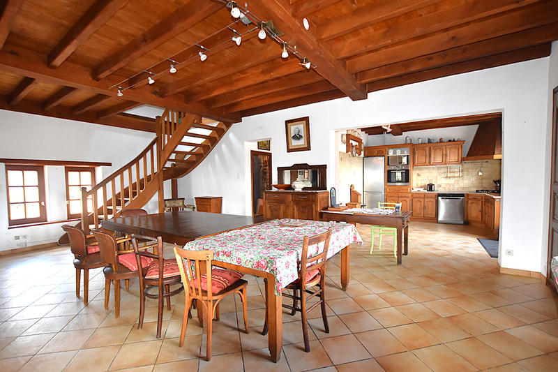 Maison - 172 m² - 5 pièces