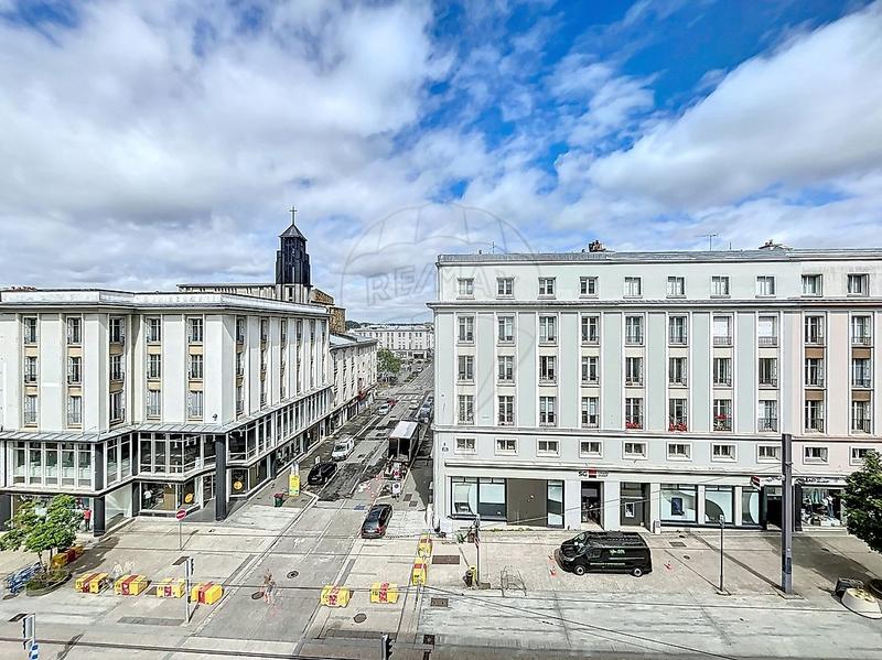 Appartement - 80 m² - 4 pièces