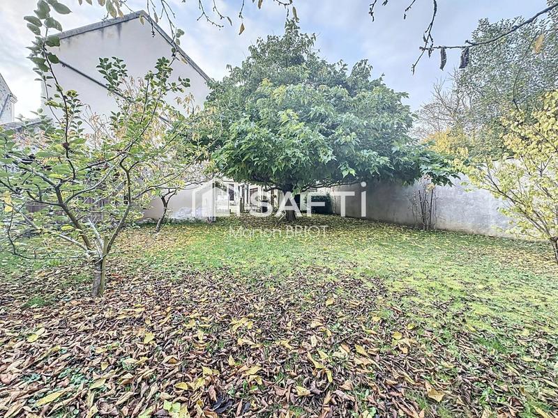 Maison - 224 m² - 9 pièces