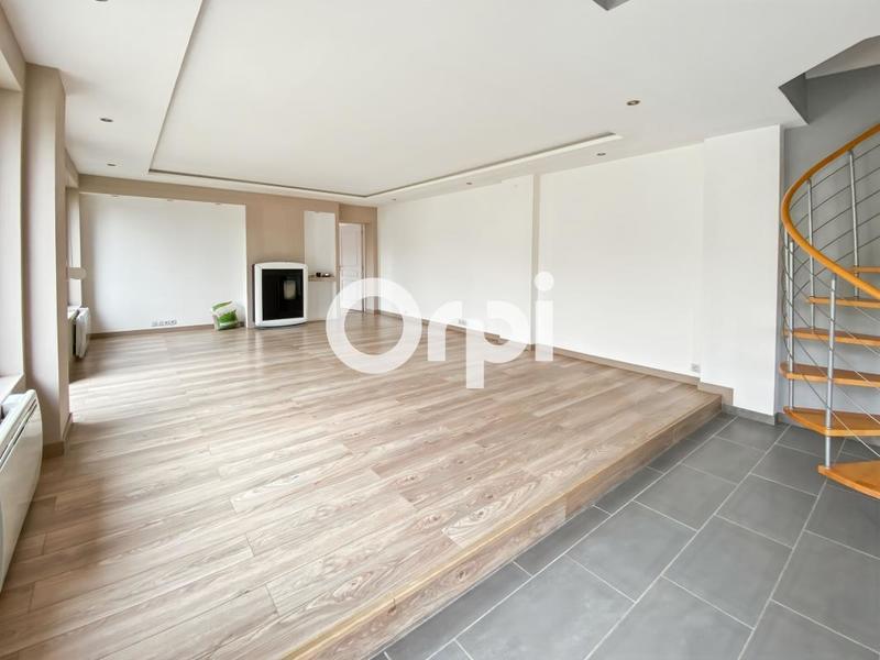 Maison - 193 m² - 7 pièces